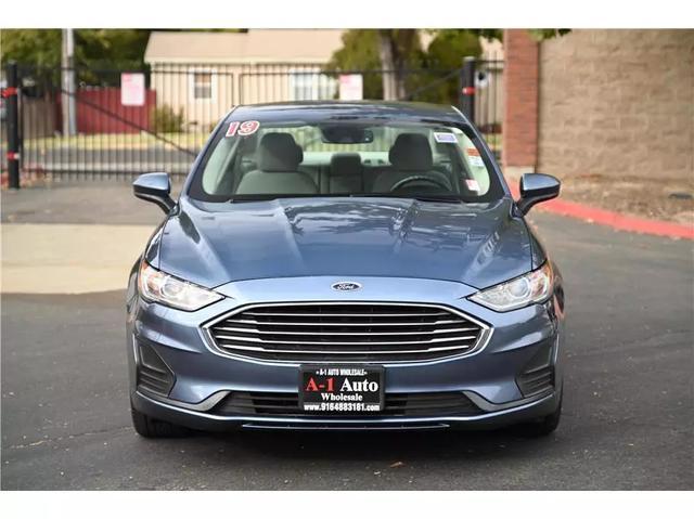 2019 ford fusion se