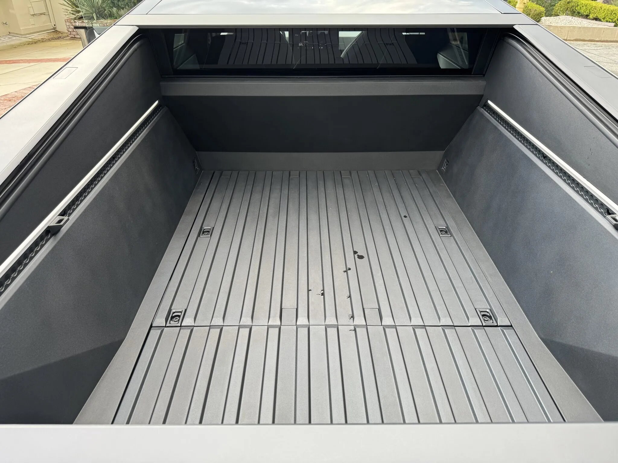tesla cybertruck