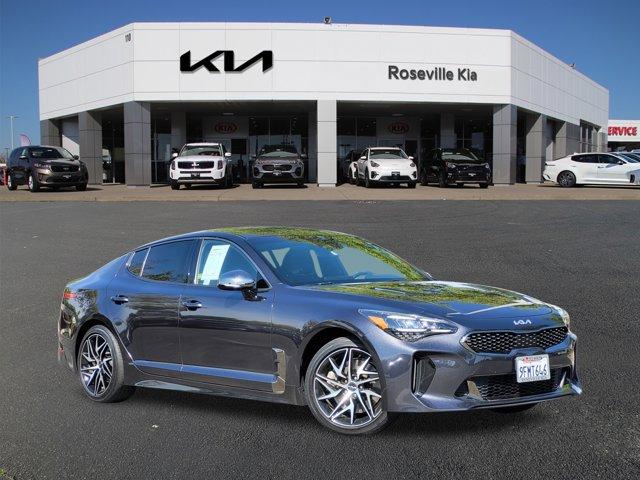 2023 kia stinger gt-line