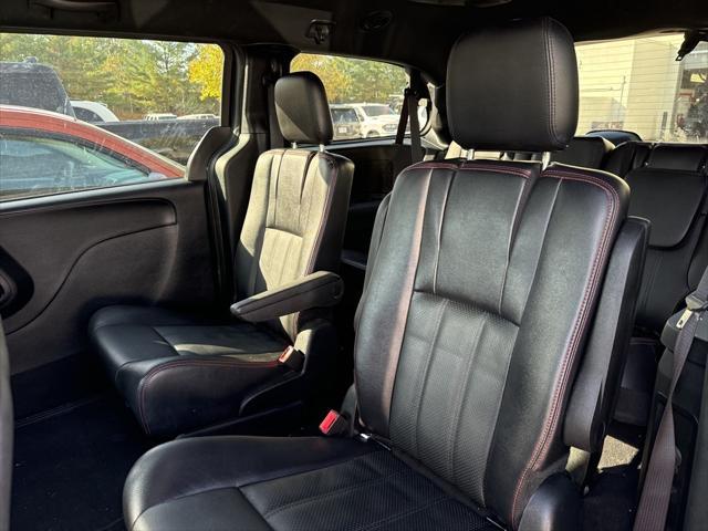 2014 dodge grand caravan r/t