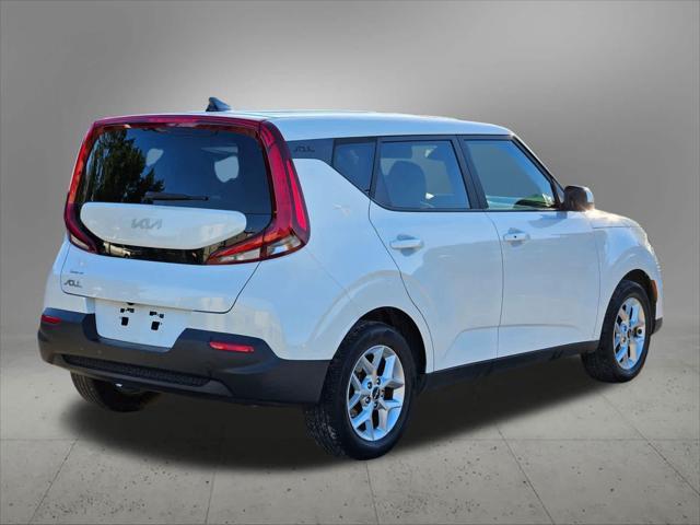 2022 kia soul s
