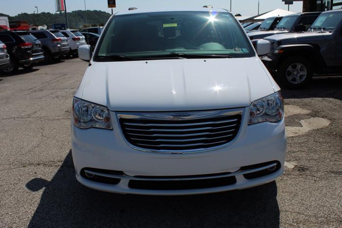 used 2015 chrysler town & country touring grayson, ky 41143 for sale in fultz, kentucky