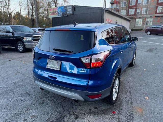 2017 ford escape se