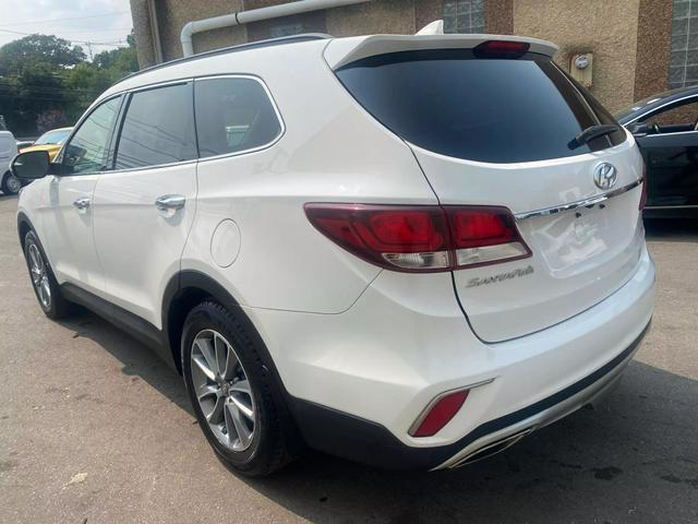 2017 hyundai santa fe se