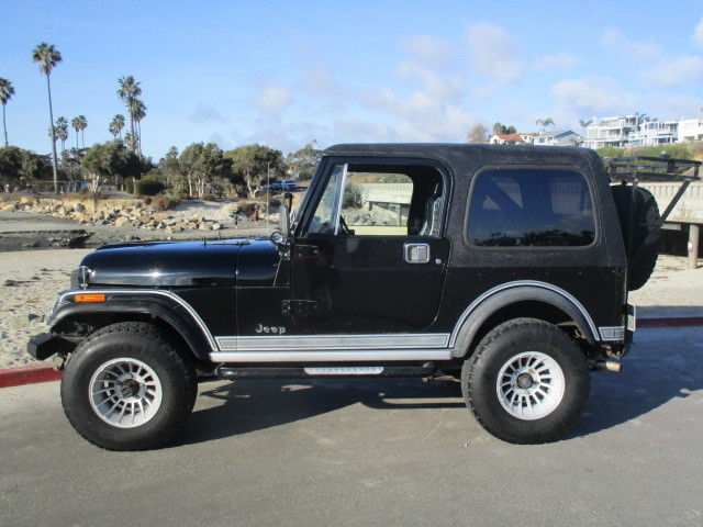 1983 jeep cj-7 laredo,original paint,6 cyl,howell fuel injection,winch,no rust