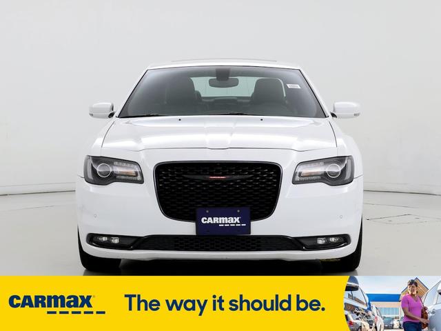 2023 chrysler 300 s