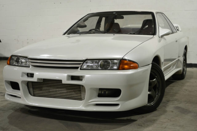 1990 nissan skyline gt-r - ivory white pearl - rb26dett - turbo 2.7l