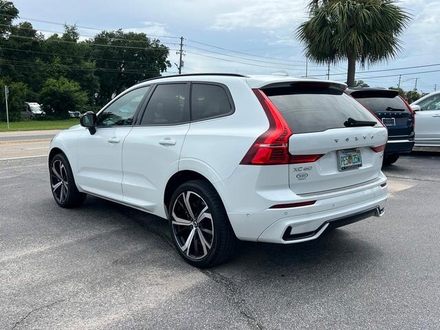 2022 volvo xc60 b6 r-design