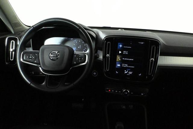 2019 volvo xc40 momentum