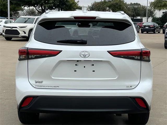 2023 toyota highlander xle