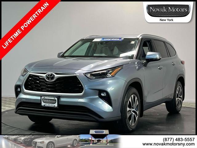 2022 toyota highlander xle