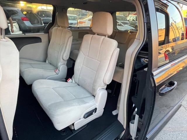 2013 dodge grand caravan crew
