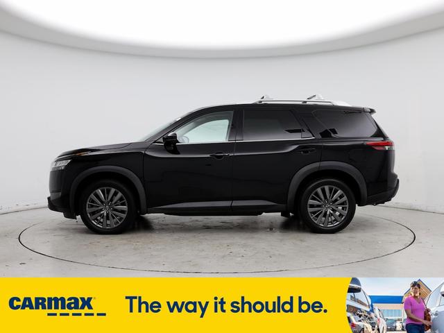 2022 nissan pathfinder sl