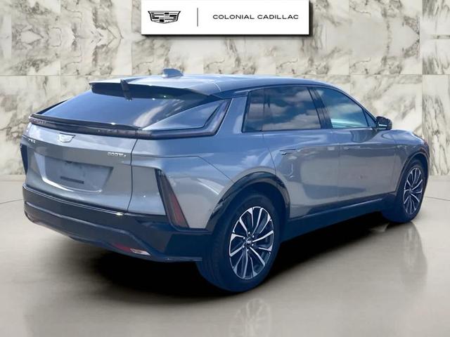 2024 cadillac lyriq sport
