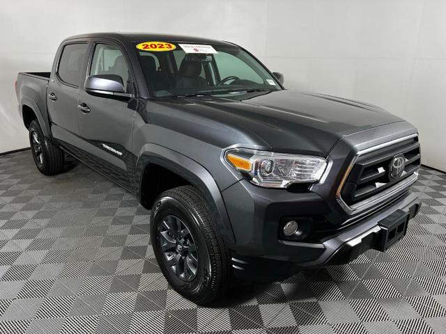 2023 toyota tacoma sr