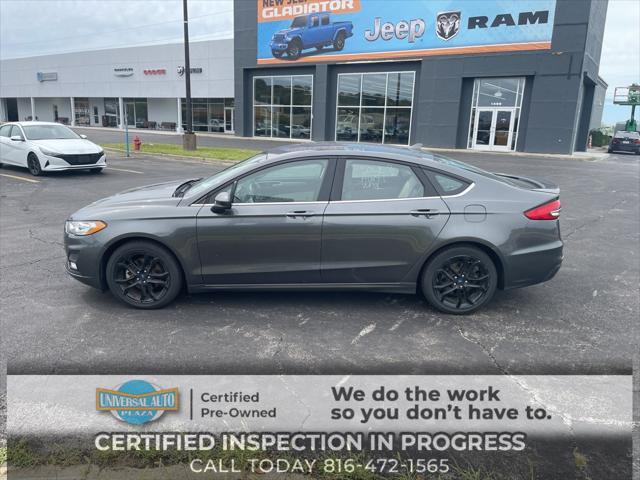 2020 ford fusion se