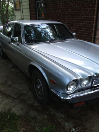 1985 jaguar xj6 base sedan 4-door 4.2l; excellent condition