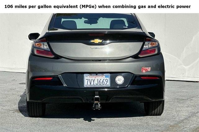 2017 chevrolet volt lt