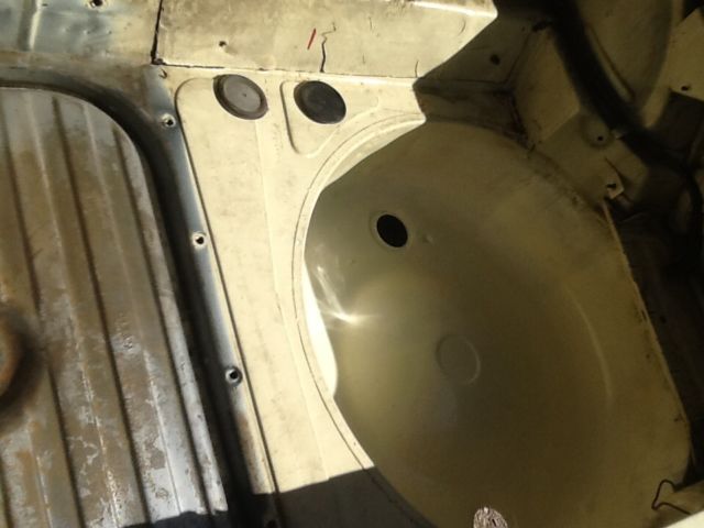 1982 alfa romeo spider body shell or whole..arizona car. exceptional worthy proj