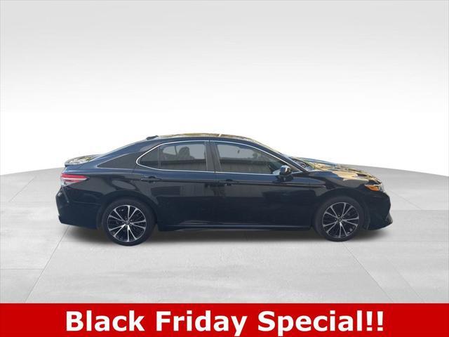 2019 toyota camry se