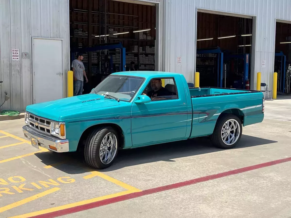 1987 chevrolet s truck pickup blue s10