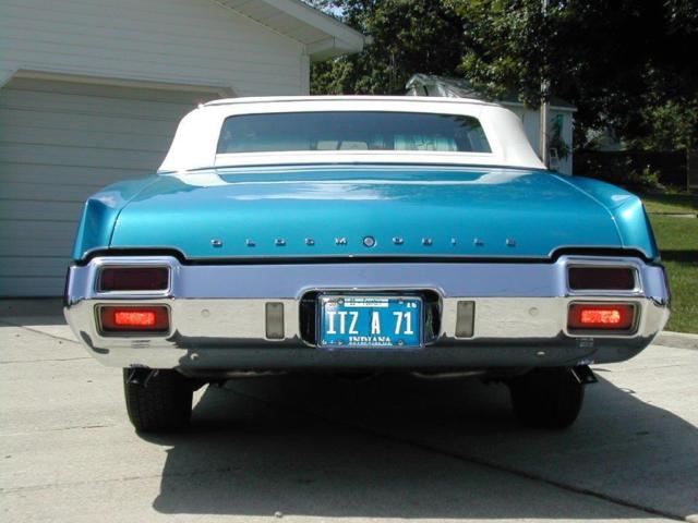 1971 oldsmobile cutlass convertiblesupreme-blue with a white to[p-must see