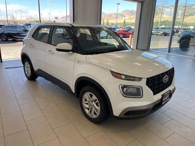 2021 hyundai venue se