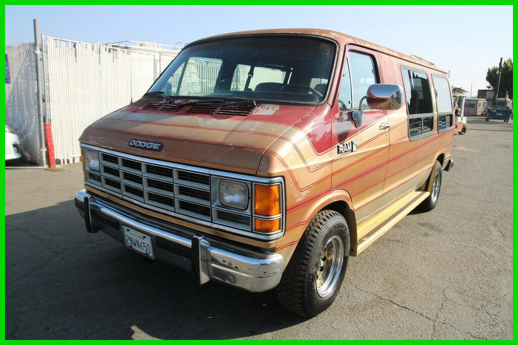 1989 dodge ram van b250 w/ 3rd row seating automatic 8 cylinder no reserve