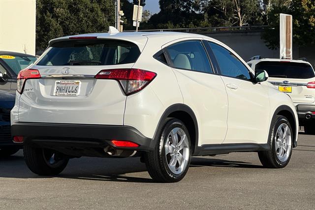 2022 honda hr-v lx