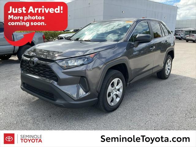 2022 toyota rav4 le
