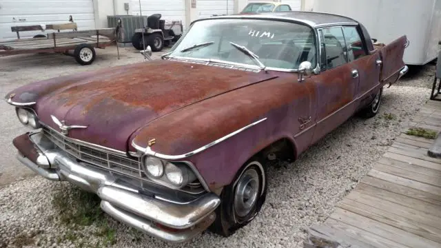 1958 chrysler imperial 4 door hard top - no engine