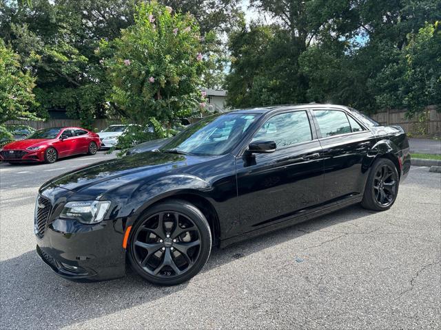 2022 chrysler 300 s