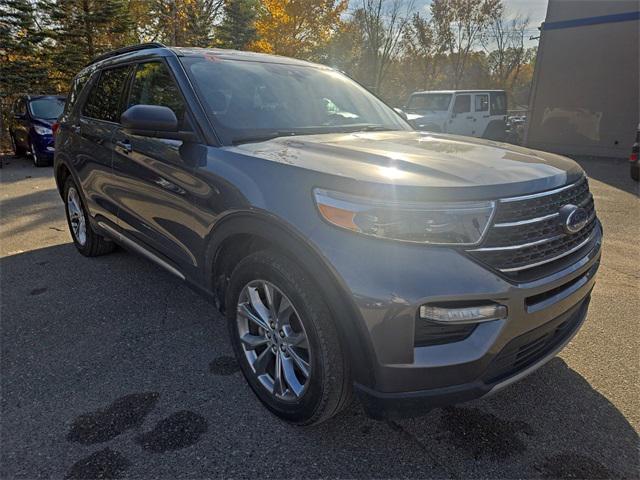 2022 ford explorer xlt