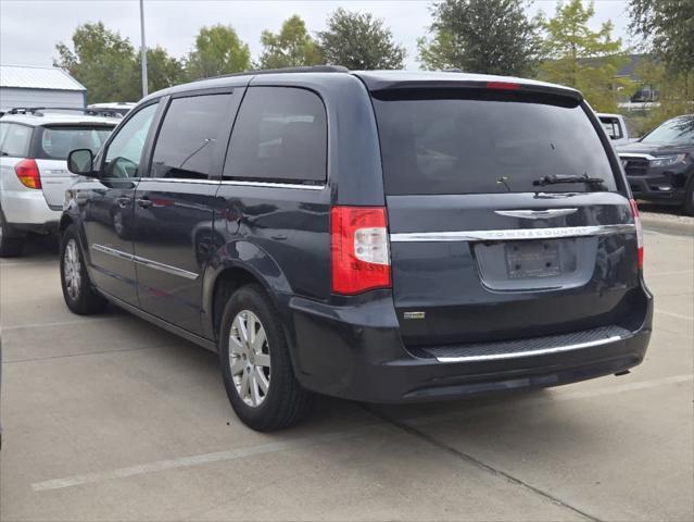 2014 chrysler town & country touring