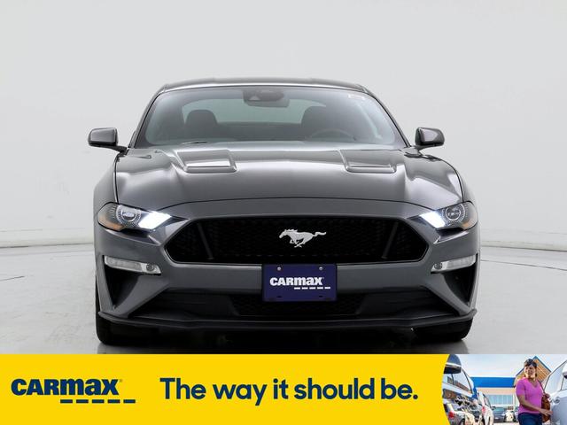2022 ford mustang gt
