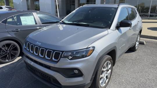 2023 Jeep Compass latitude lux