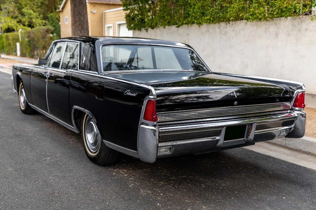 lincoln continental