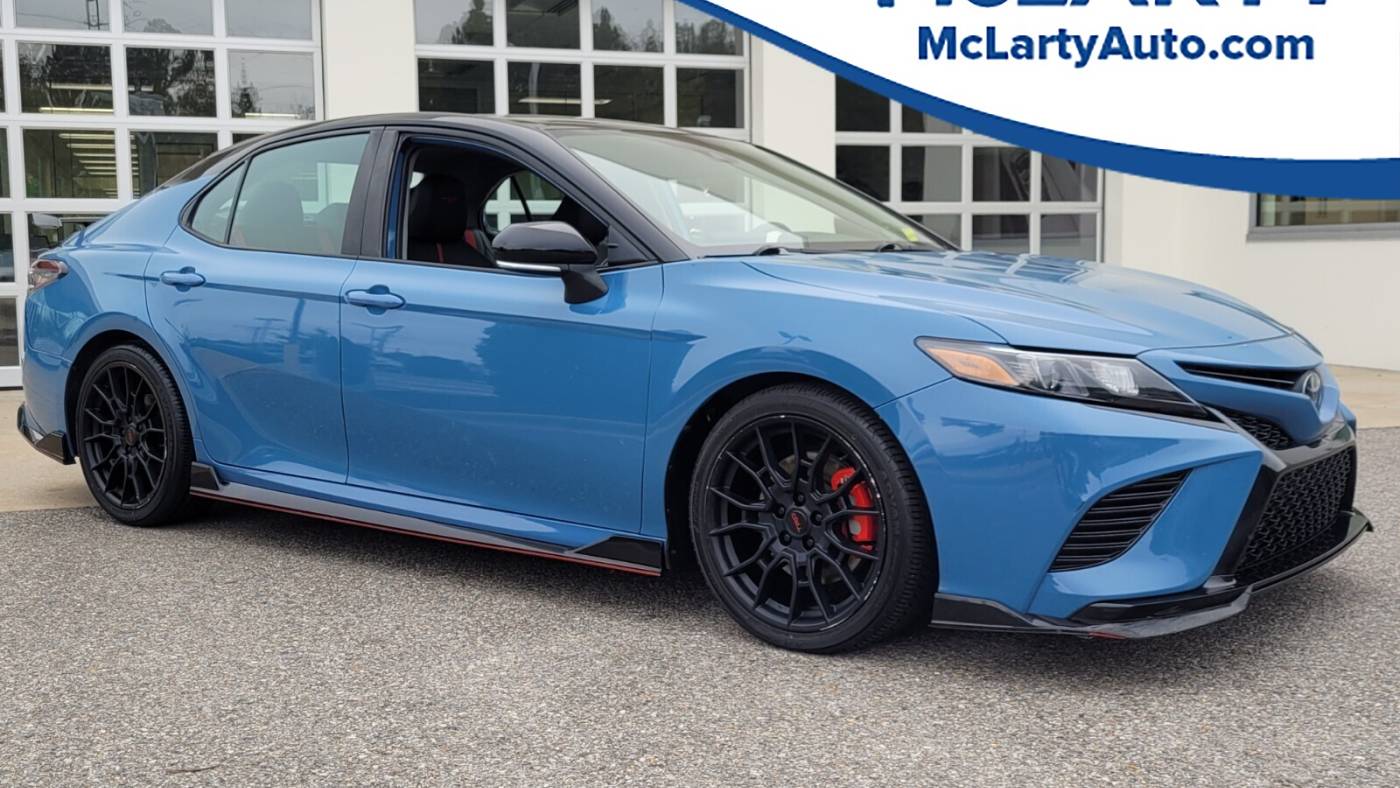 2022 toyota camry trd