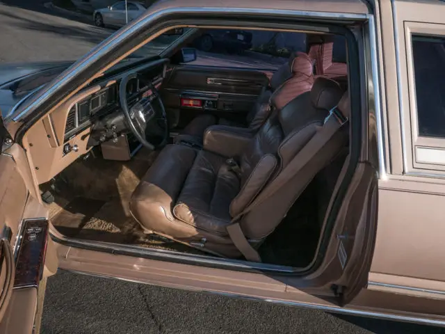 1981 ford thunderbird town landau sedan 2-door 4.2l 42k original miles!