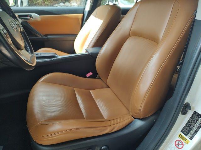 2012 lexus ct 200h premium