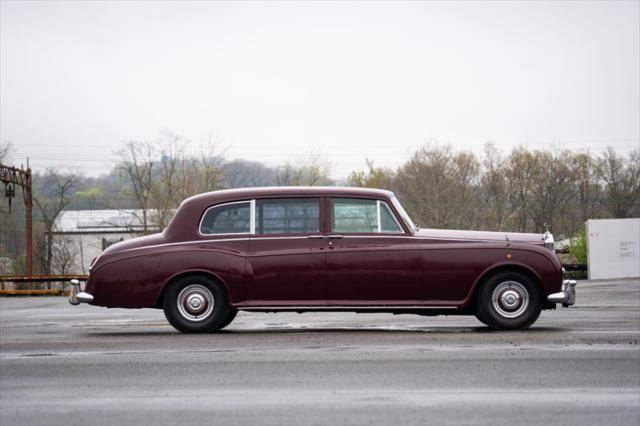 1961 rolls-royce phantom v