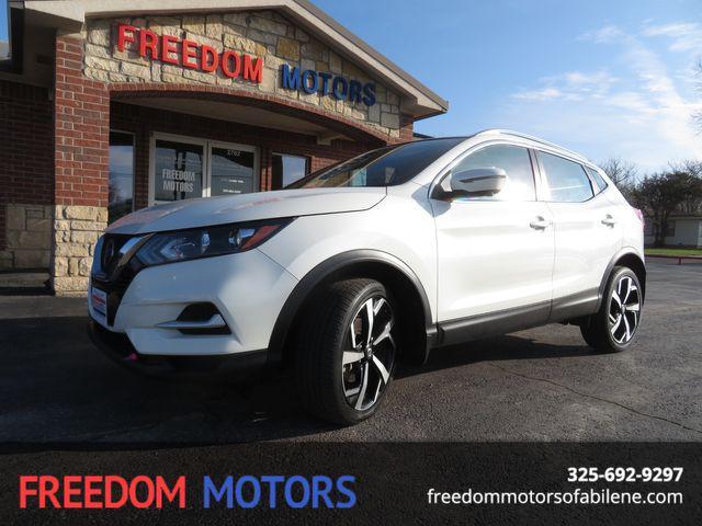 2022 nissan rogue sport sl