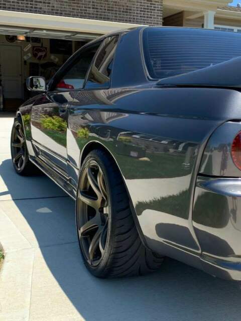 1990 Nissan GT-R skyline