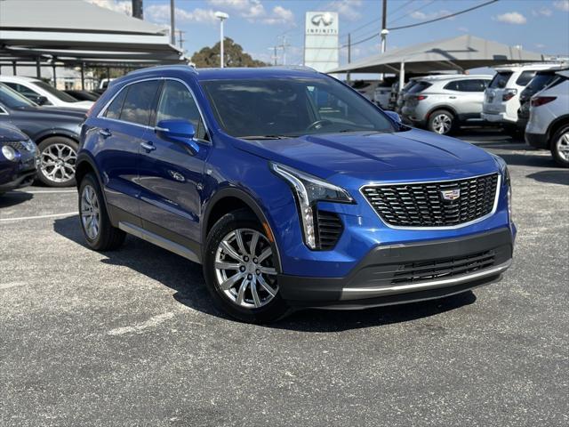 2022 cadillac xt4 premium luxury