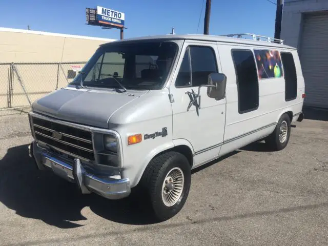 1979 cheveolet chevy g20 conversion boogie van w/ amazing paint job space mural