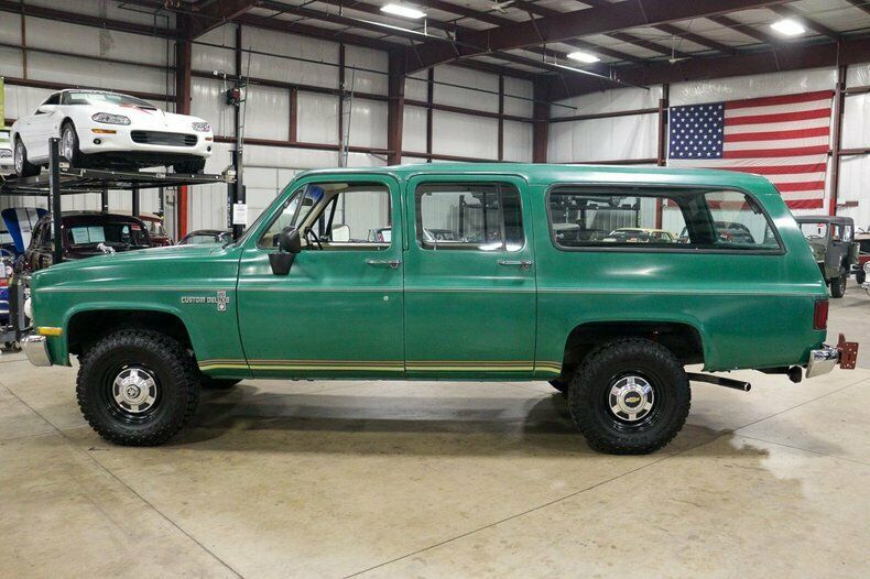 1981 chevrolet suburban 94841 miles emerald green suv 5.7l v8 3-speed manual