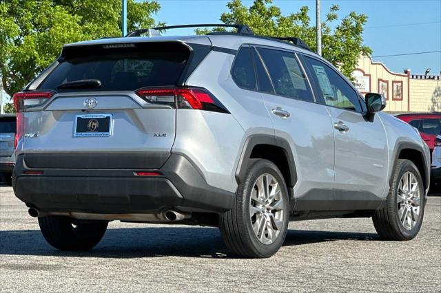 2020 toyota rav4 xle