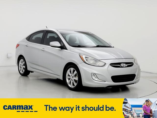 2013 hyundai accent gls