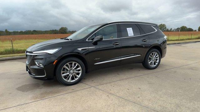 2024 buick enclave avenir