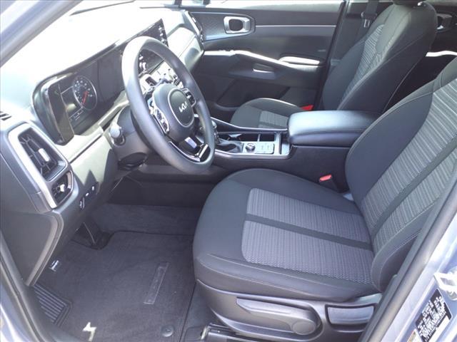 2022 kia sorento lx